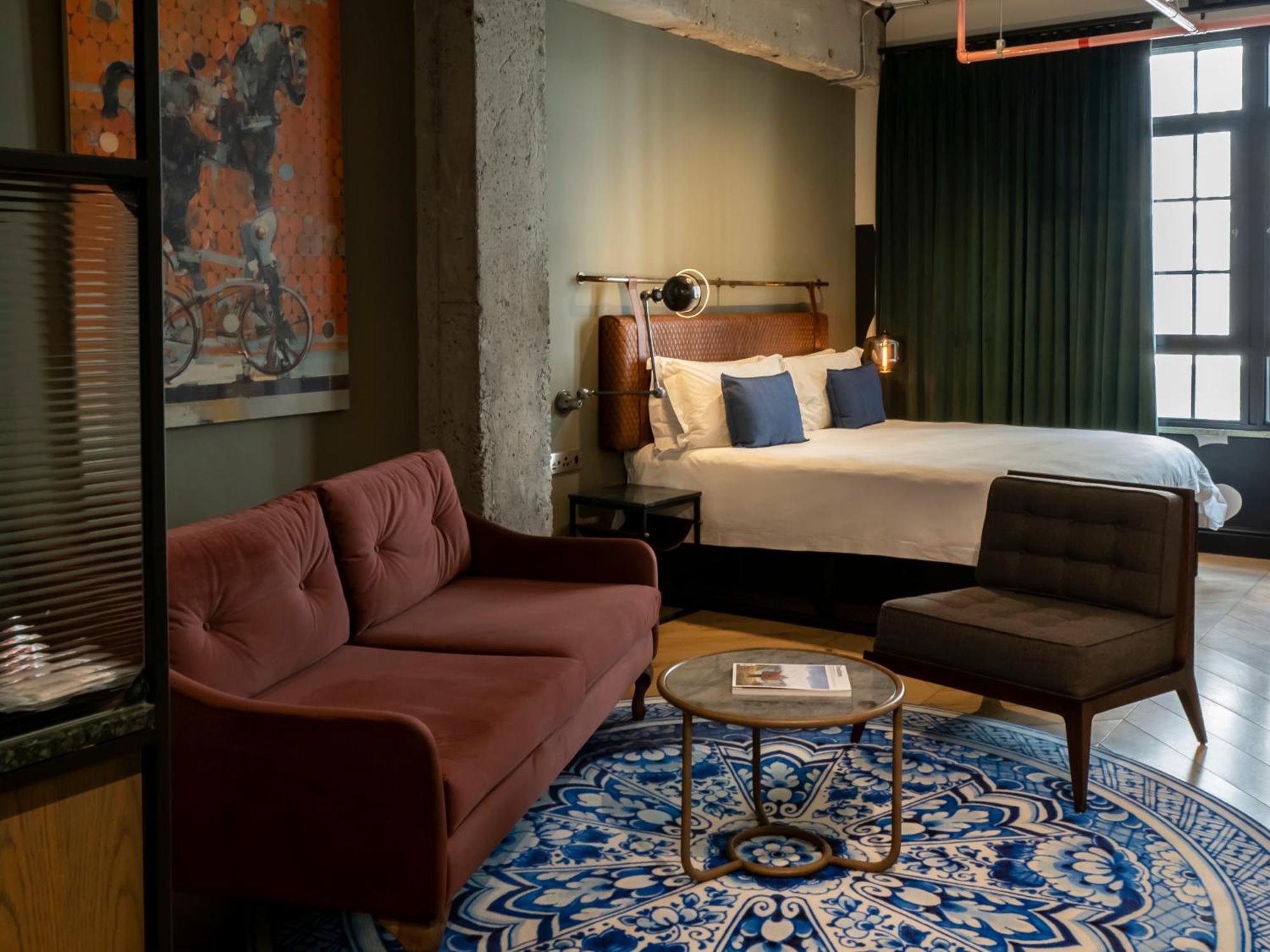 Gorgeous George By Design ™ Hotel 5*